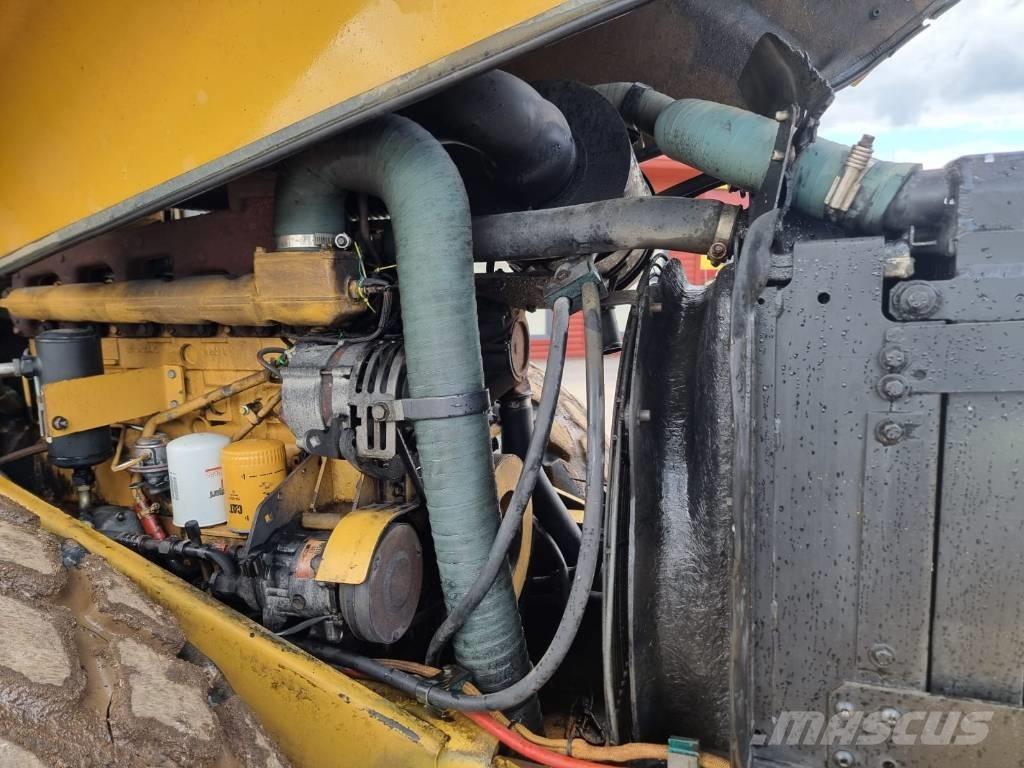 CAT CS 683 E Single drum rollers