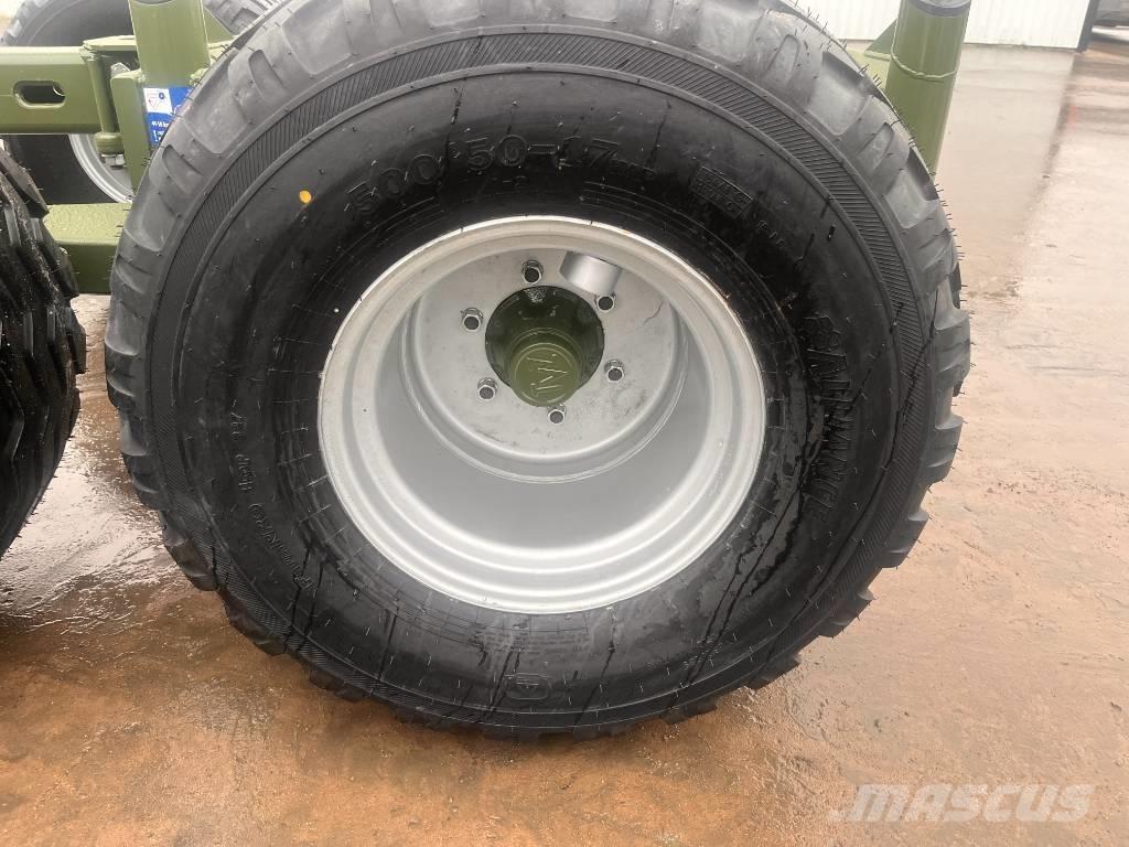 Farma T10 DS Forest trailers