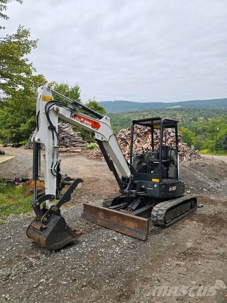 Bobcat E 35 Mini excavators < 7t