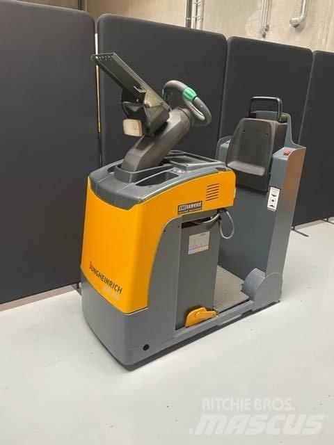 Jungheinrich EZS 130 Towing truck