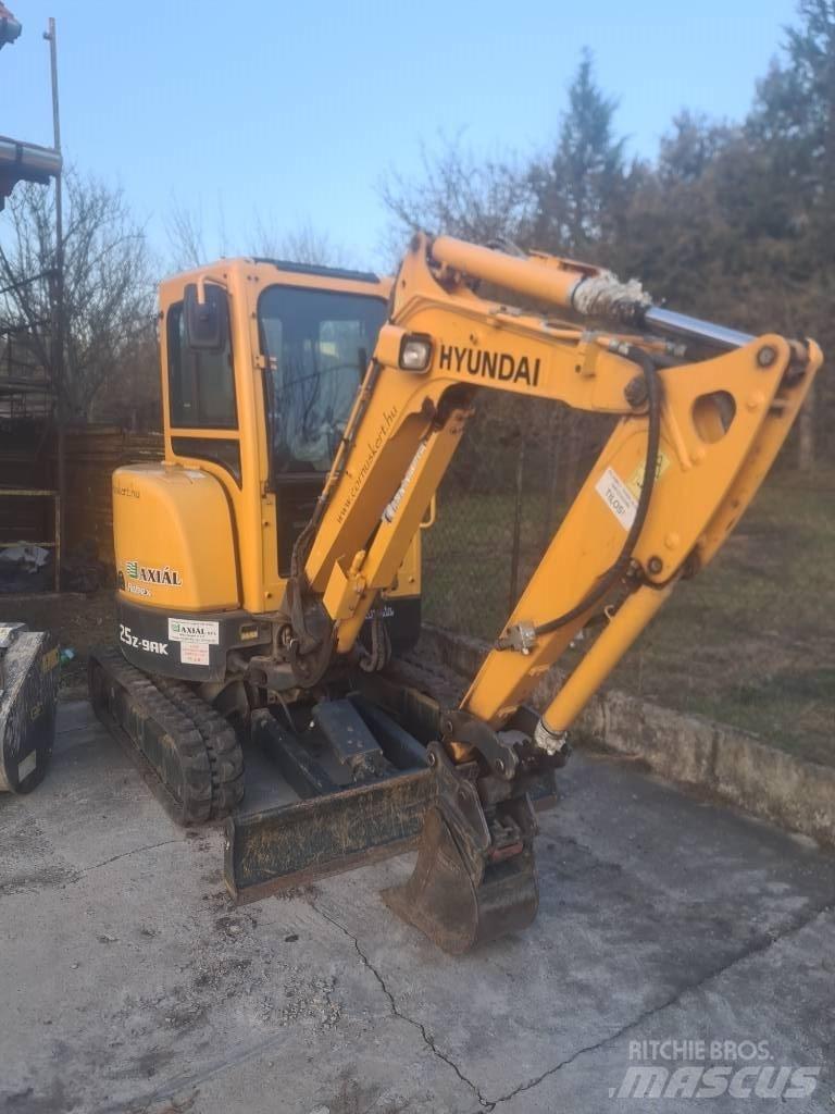 Hyundai R25Z-9 AK Mini excavators < 7t