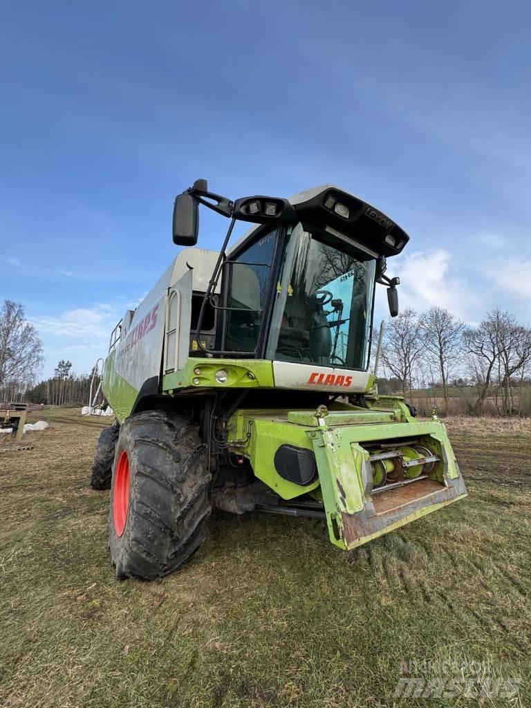 CLAAS Lexion 570 Combine harvesters