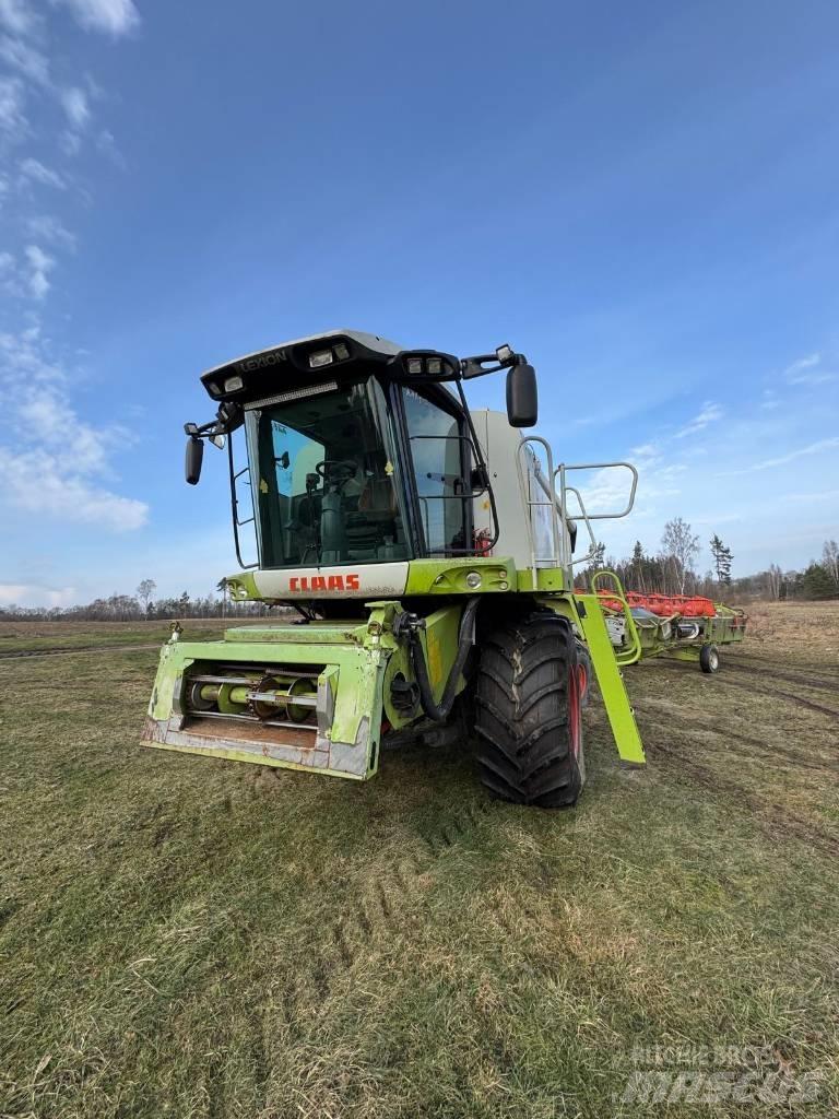 CLAAS Lexion 570 Combine harvesters