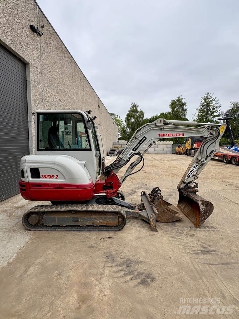 Takeuchi TB 235 Mini excavators < 7t