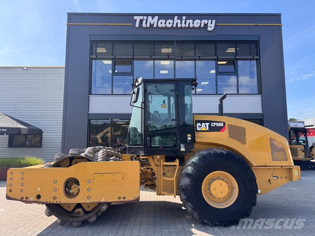 CAT CP 68 B Soil compactors