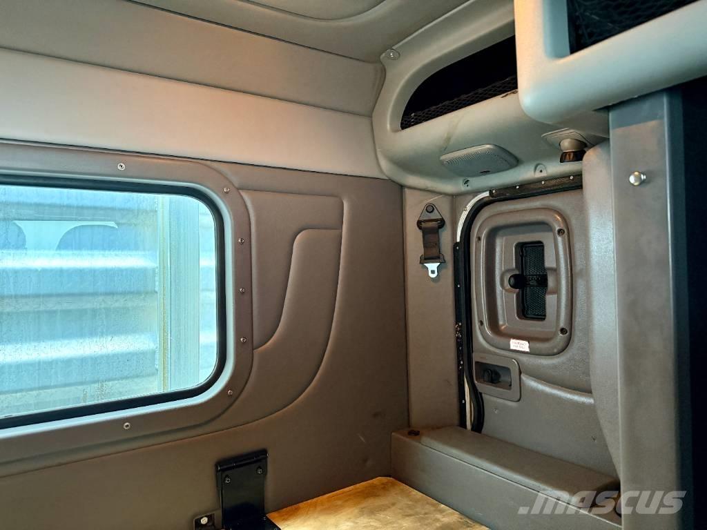 Peterbilt 388 Truck Tractor Units