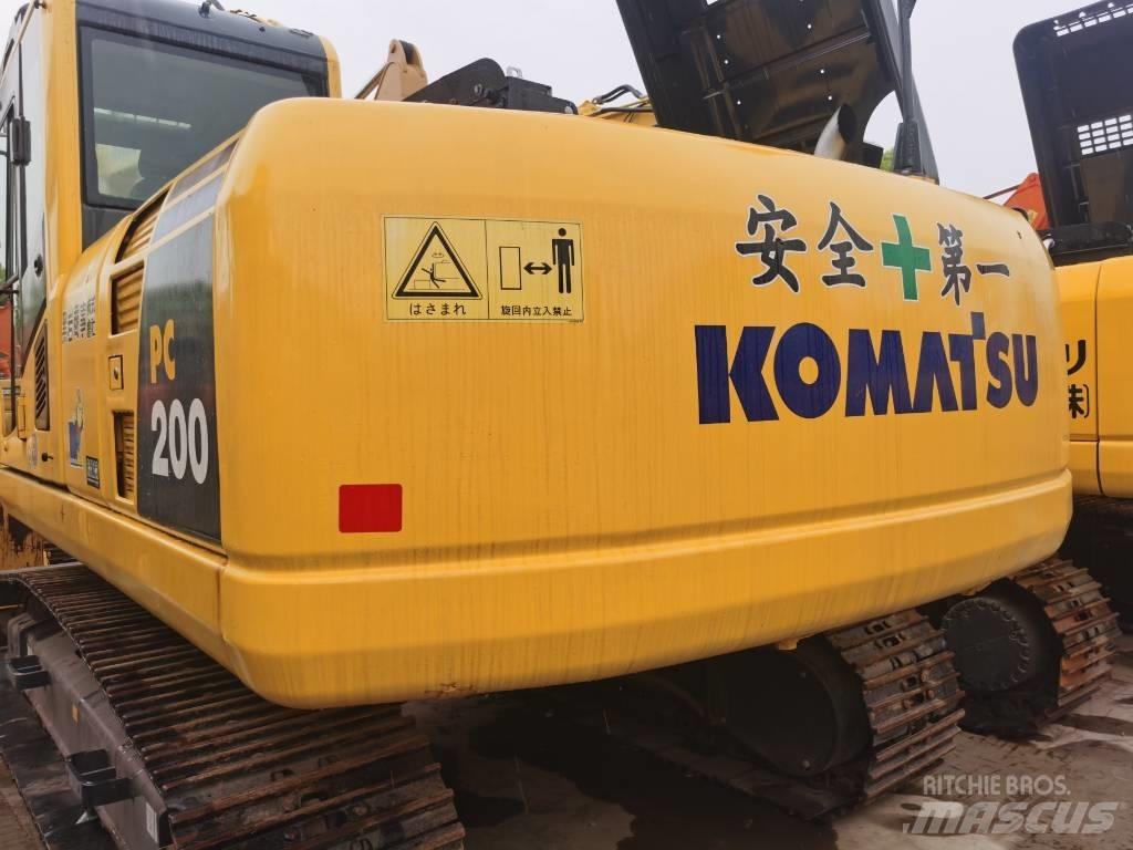 Komatsu PC 200-8 Crawler excavators