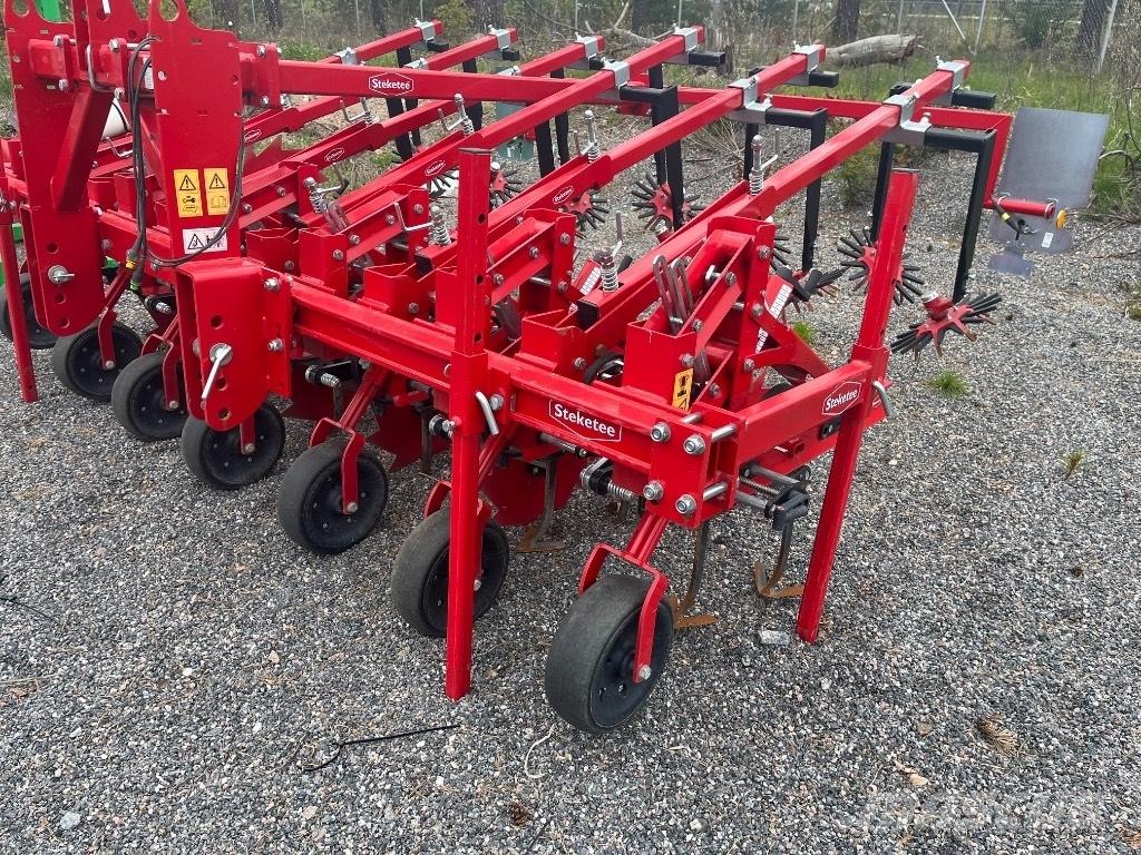 Steketee EC-Weeder 5 Row crop cultivators