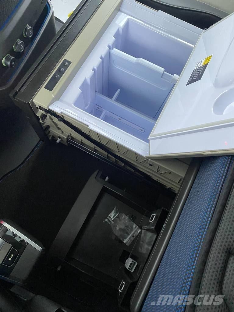 Volvo FH 540 Containerframe/Skiploader trucks