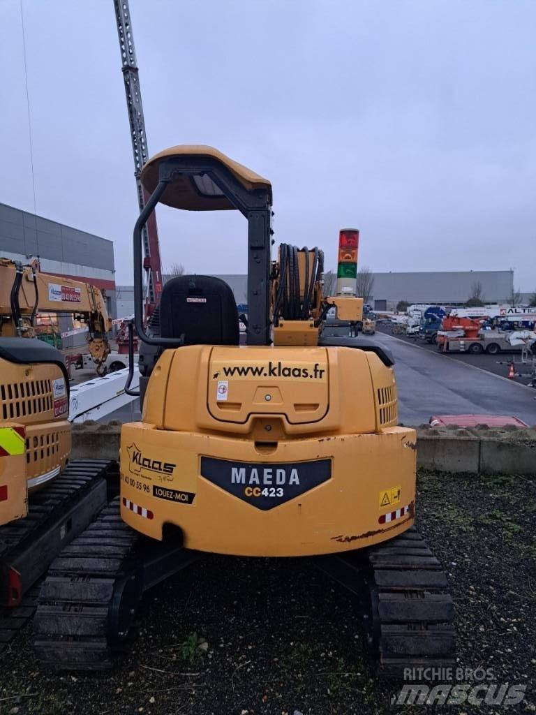 Maeda CC 423-1 Tracked cranes