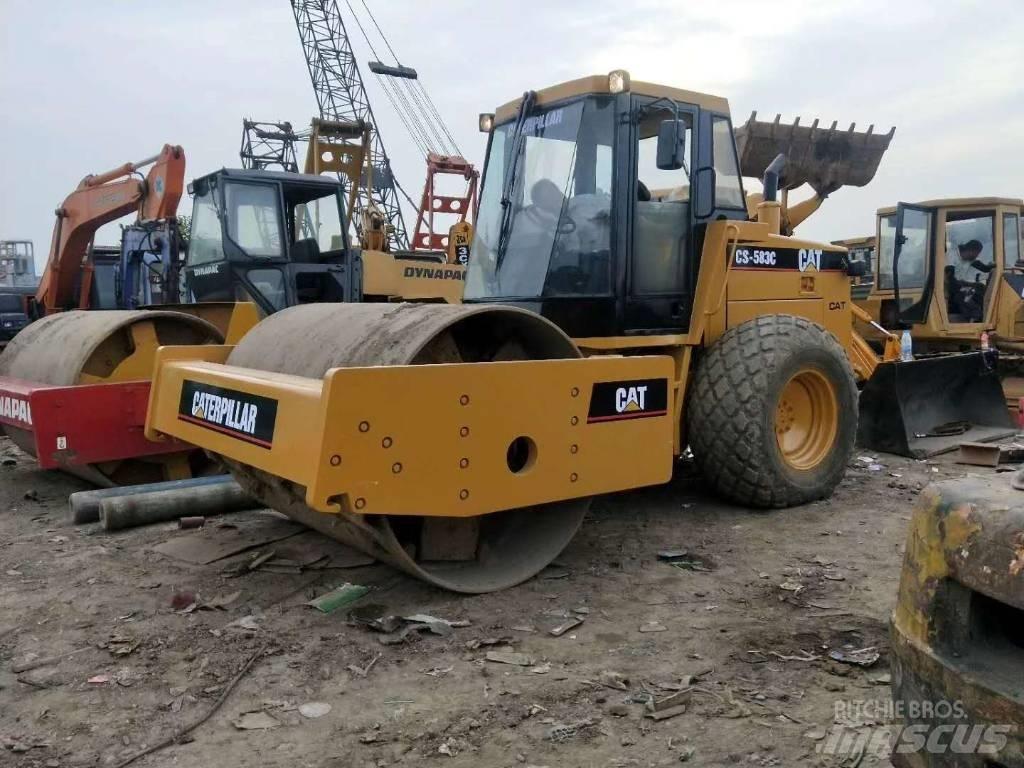 CAT CS-583C Single drum rollers