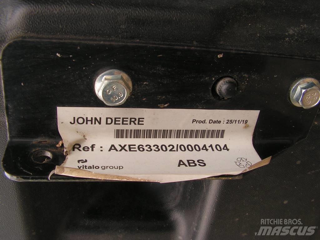 John Deere T 660 Chassis
