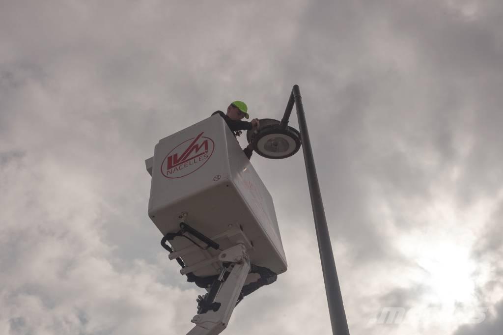 Iveco IS35SI2AA Truck mounted aerial platforms