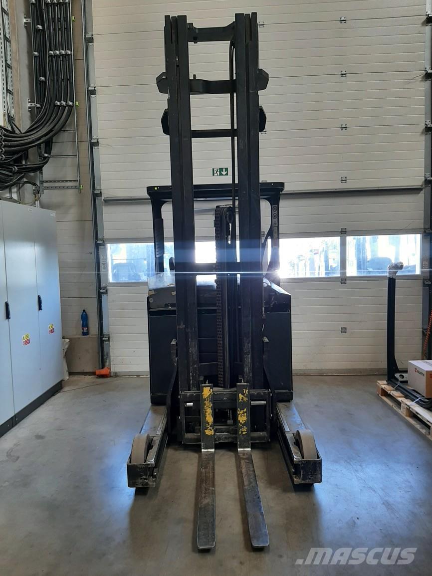 Yale MR16H Reach truck
