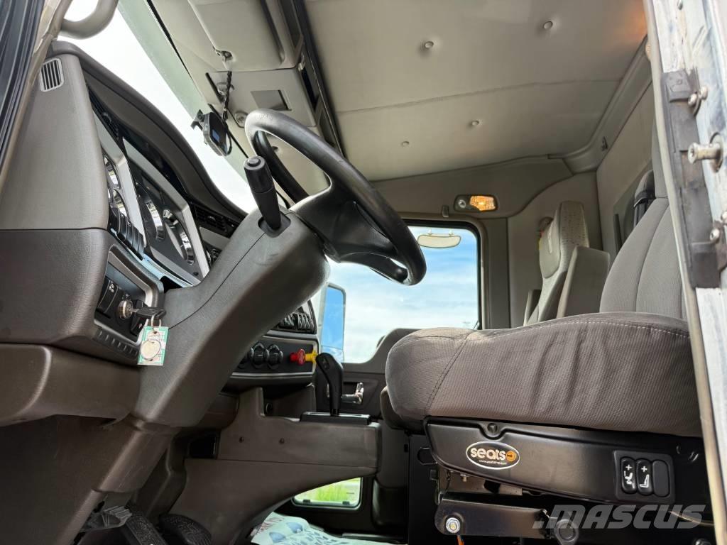 Kenworth T 800 Truck Tractor Units