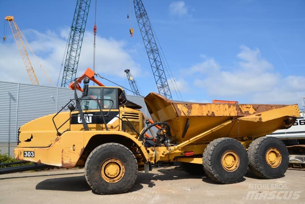 CAT 735 Articulated Haulers