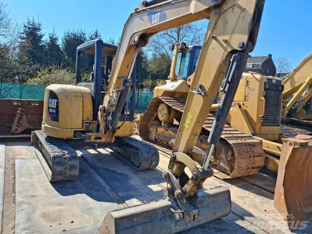 CAT 305 Mini excavators < 7t