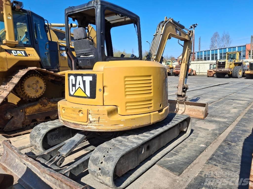 CAT 305 Mini excavators < 7t