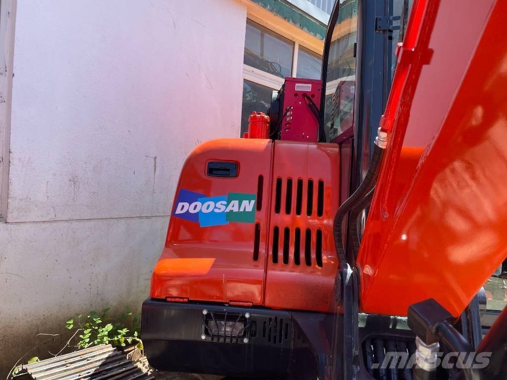 Doosan DX 60 Crawler excavators