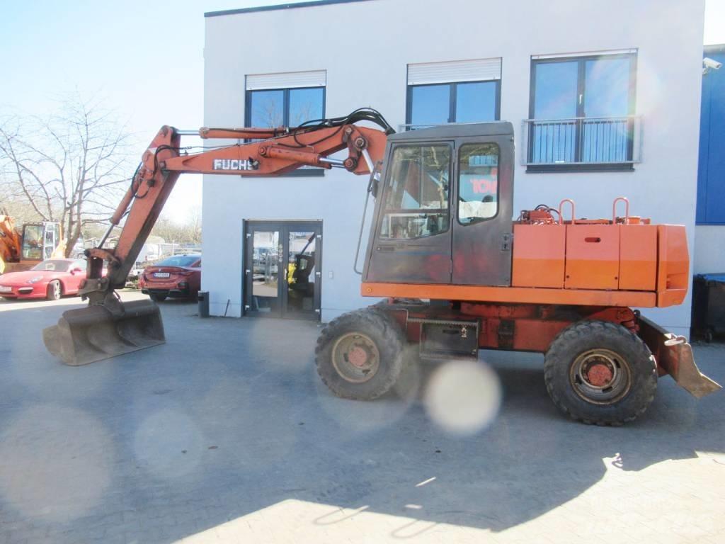 Fuchs 712M Wheeled excavators