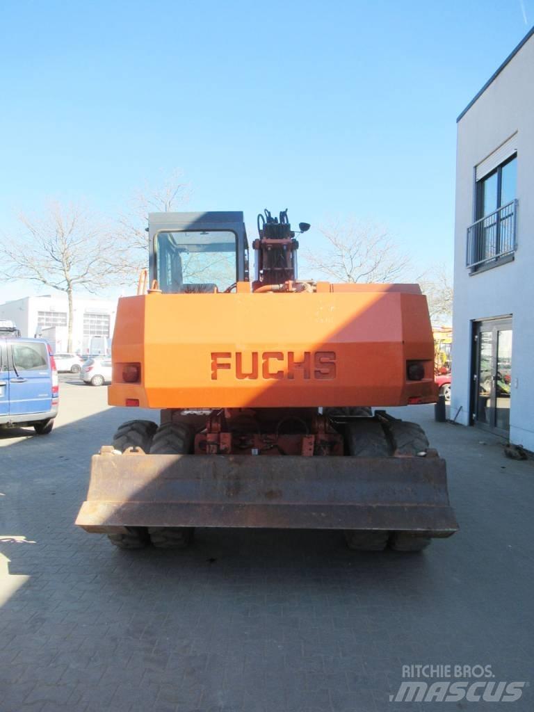 Fuchs 712M Wheeled excavators
