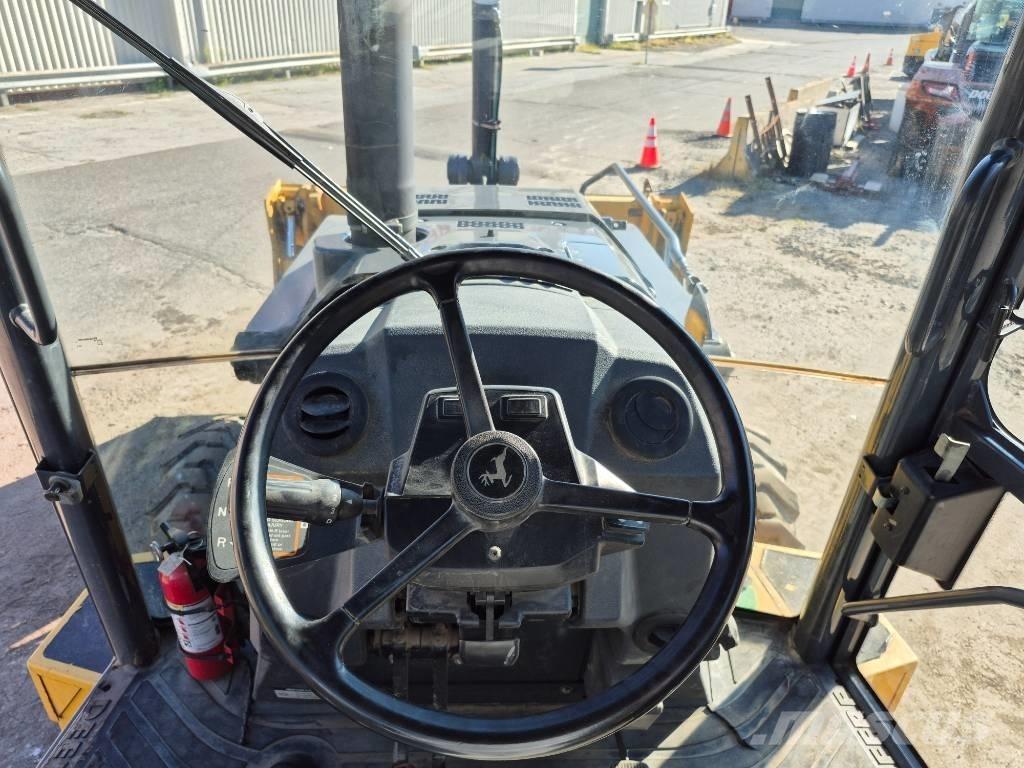John Deere 310 L TLB's
