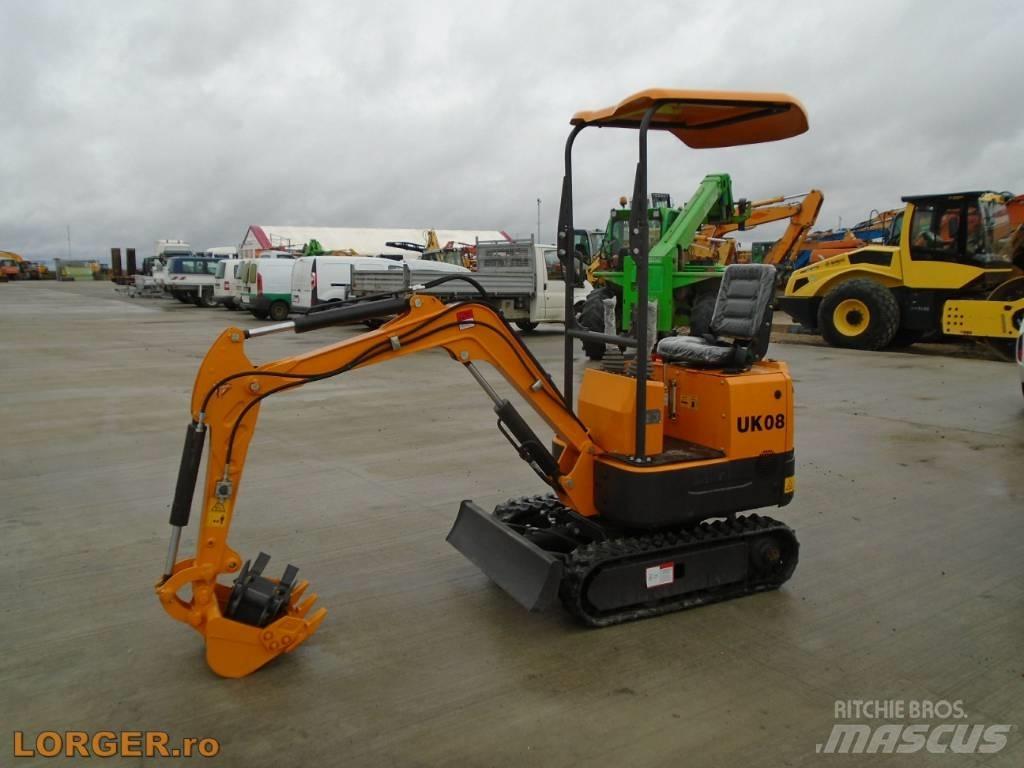 Uni UK08 Mini excavators < 7t