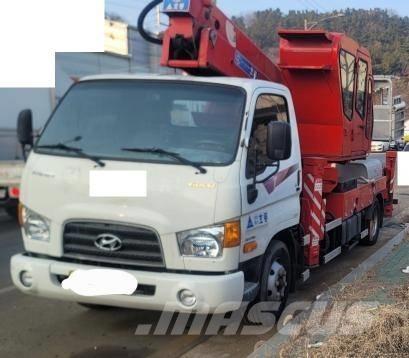 Horyong SKY280 Truck mounted aerial platforms