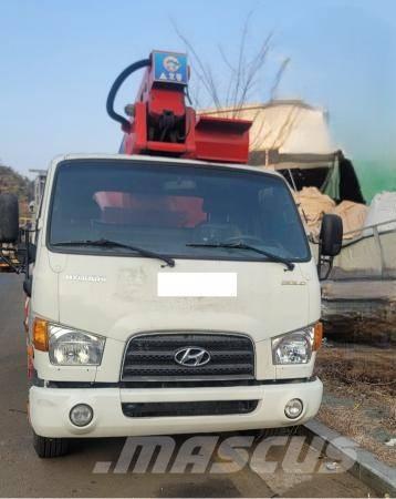 Horyong SKY280 Truck mounted aerial platforms