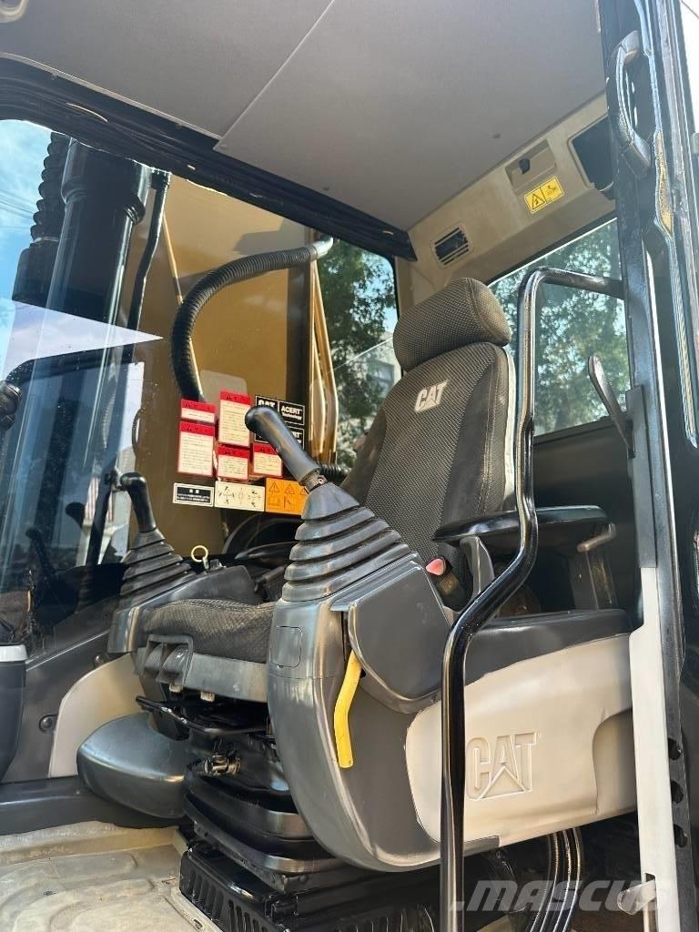 CAT 330 Midi excavators  7t - 12t