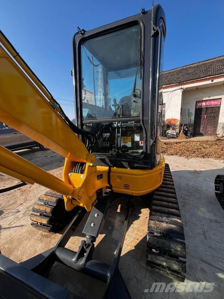 Komatsu PC 35 MR Mini excavators < 7t