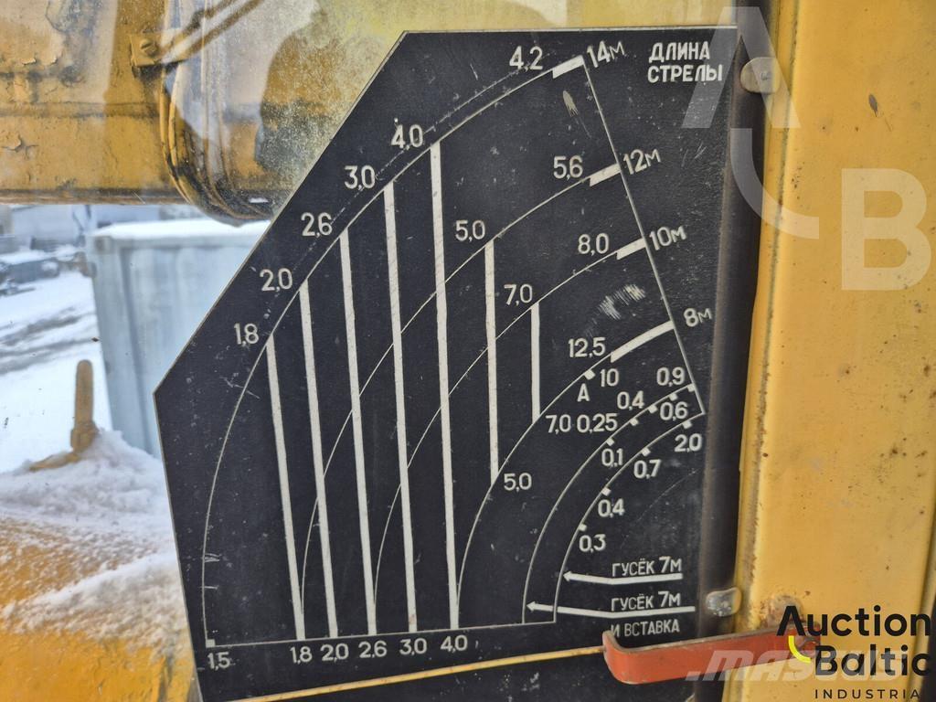 MAZ 5334 Crane trucks