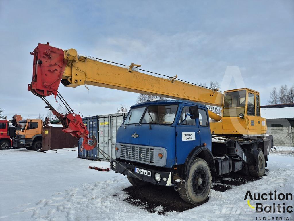 MAZ 5334 Crane trucks