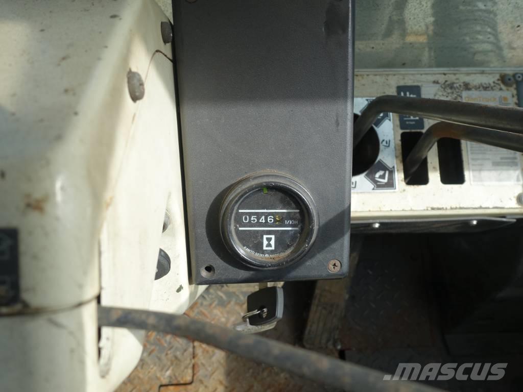 Nissan EGH02 A 30 U Diesel trucks