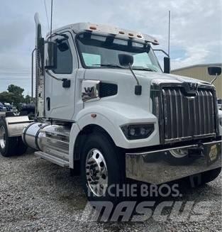 Western Star 47X Truck Tractor Units