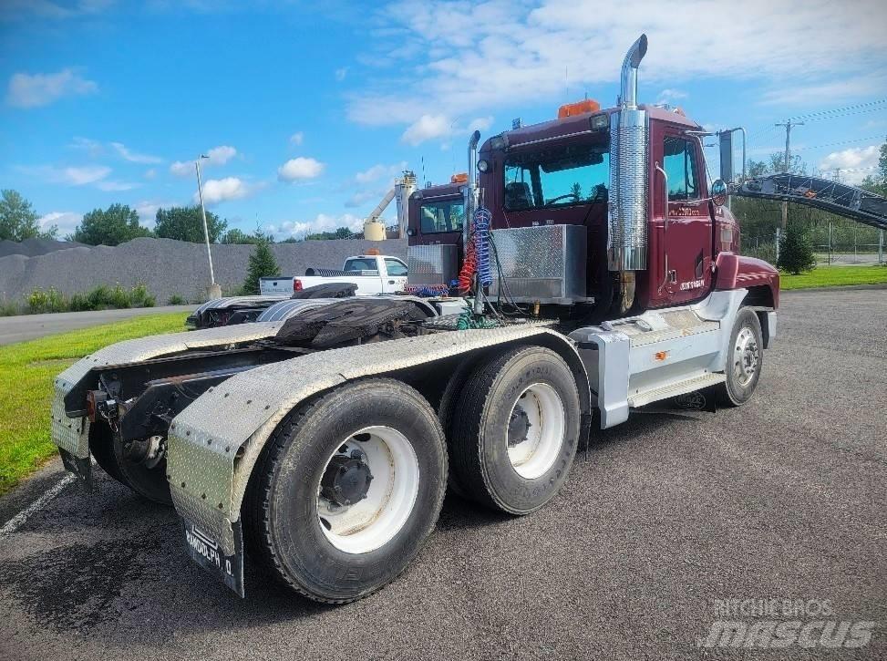 Mack CH 613 Truck Tractor Units