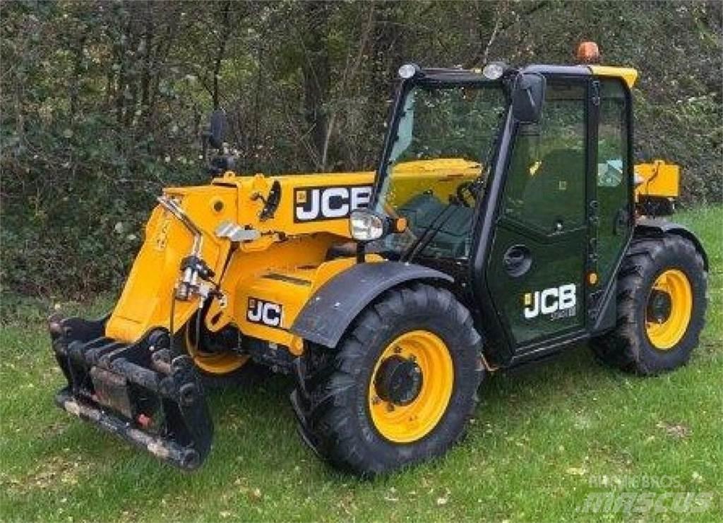 JCB 525-60 Hi Viz Farming telehandlers