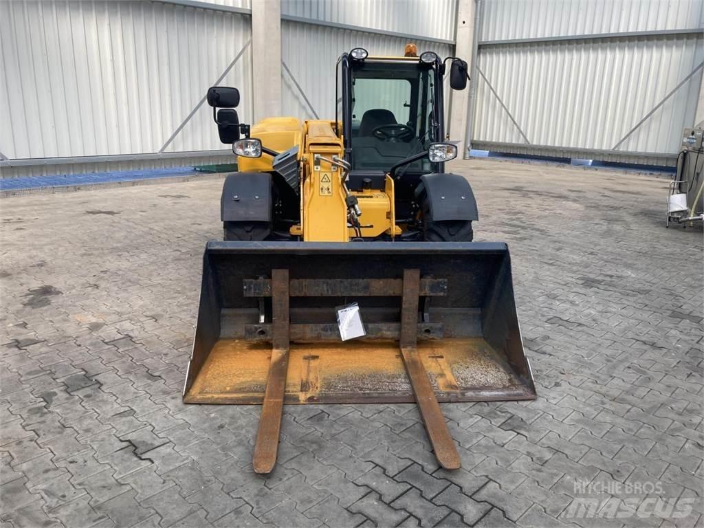 JCB 525-60 Hi Viz Farming telehandlers