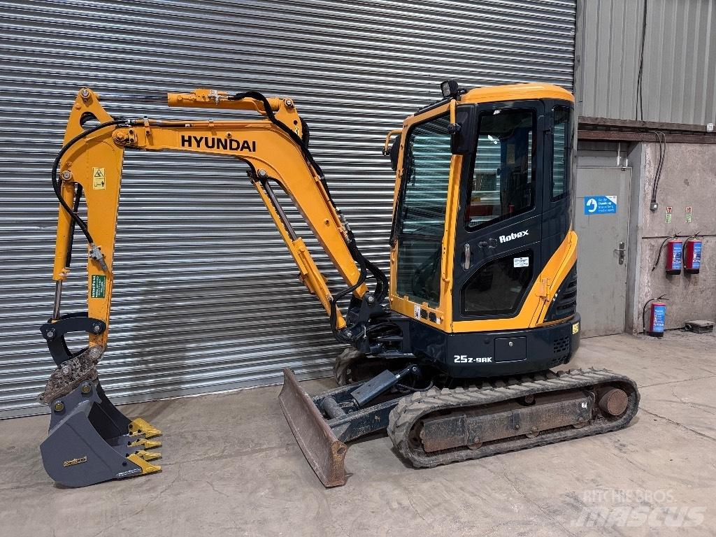 Hyundai R25Z-9 AK Mini excavators < 7t