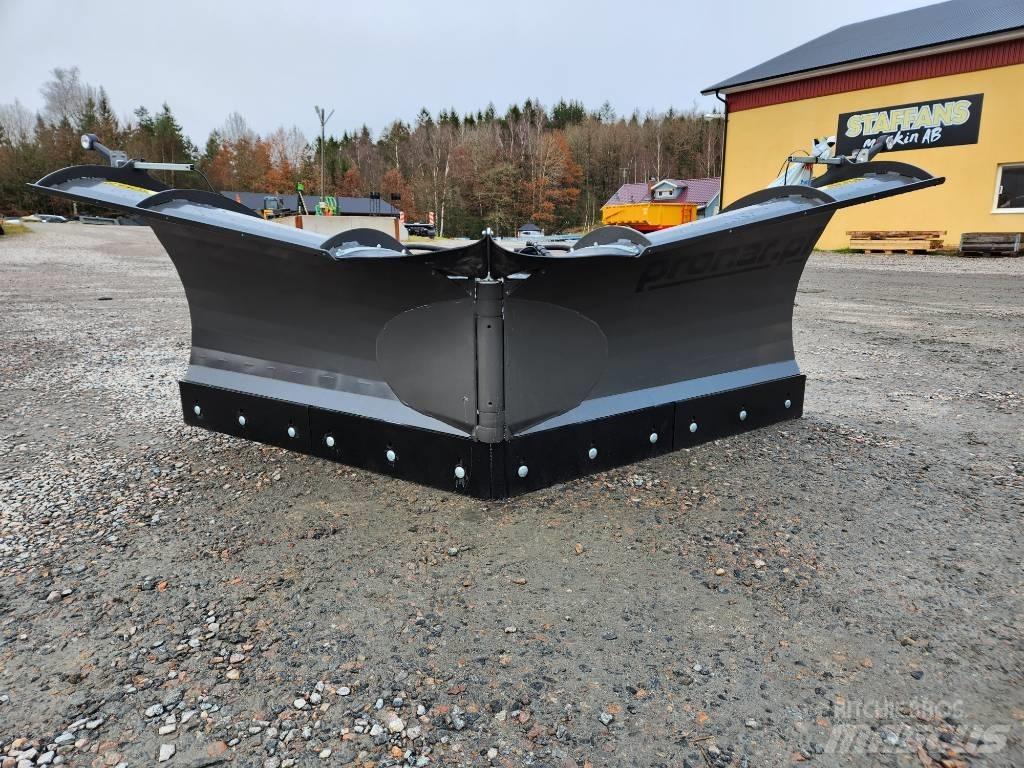 Pronar PUV 3300 M Ploughs