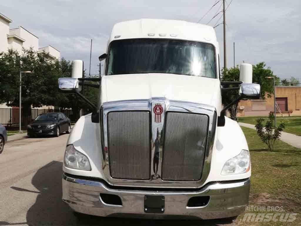 Kenworth T 680 Truck Tractor Units