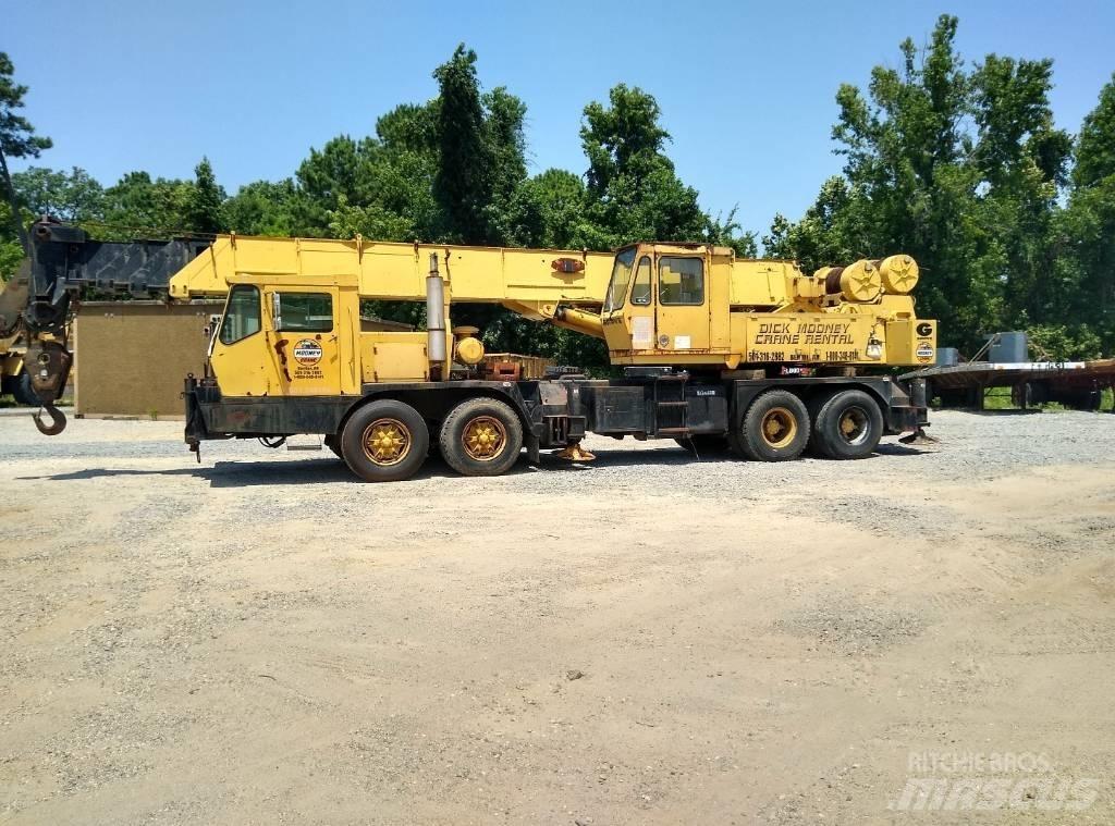 Grove TMS300B Tracked cranes
