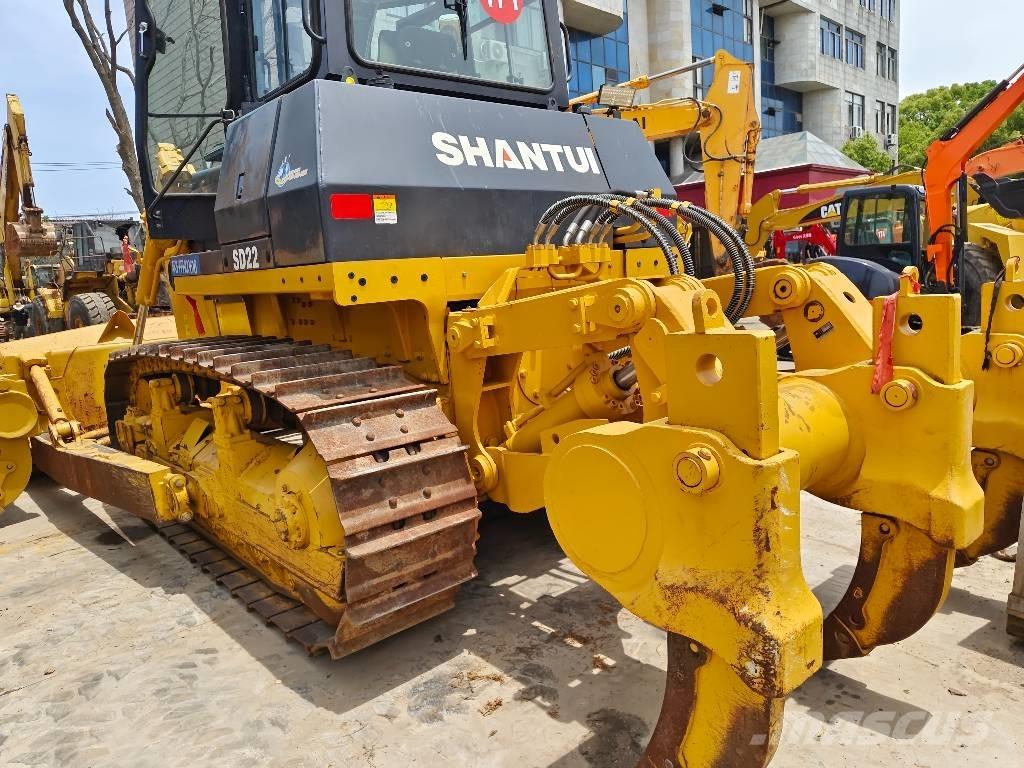 Shantui SD 22 Crawler dozers
