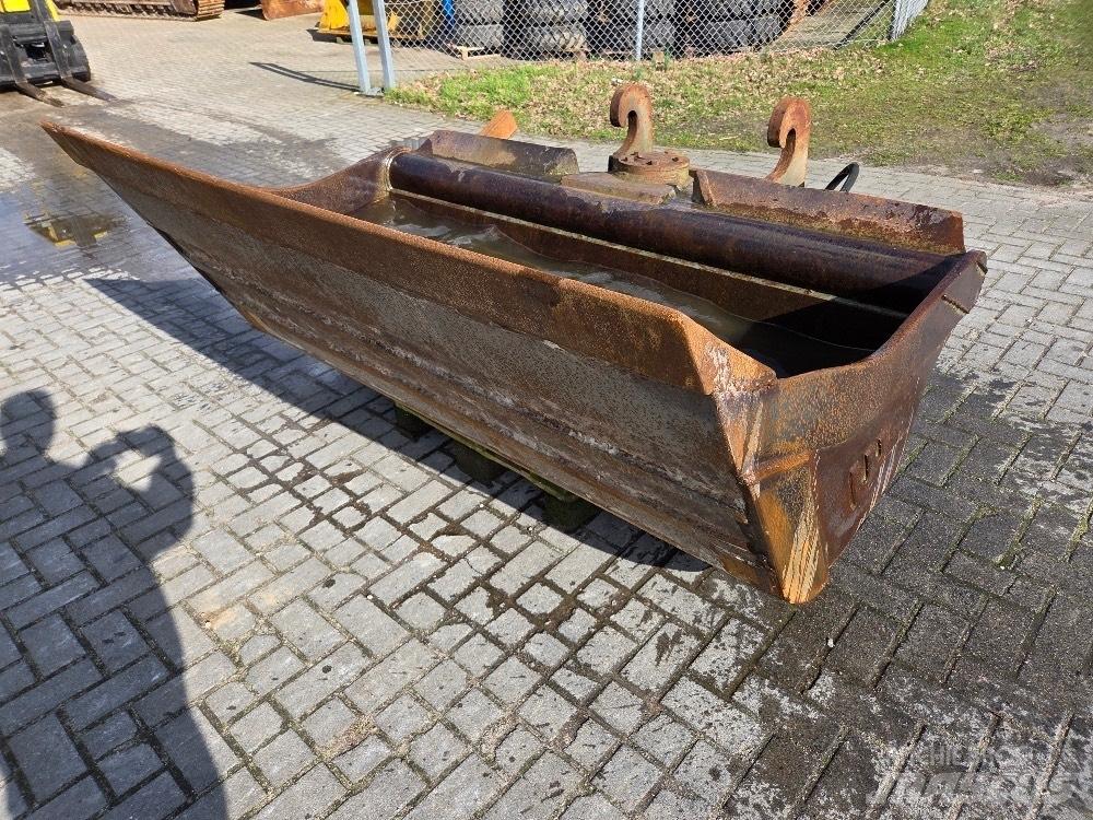 Beco Tilt bucket Buckets