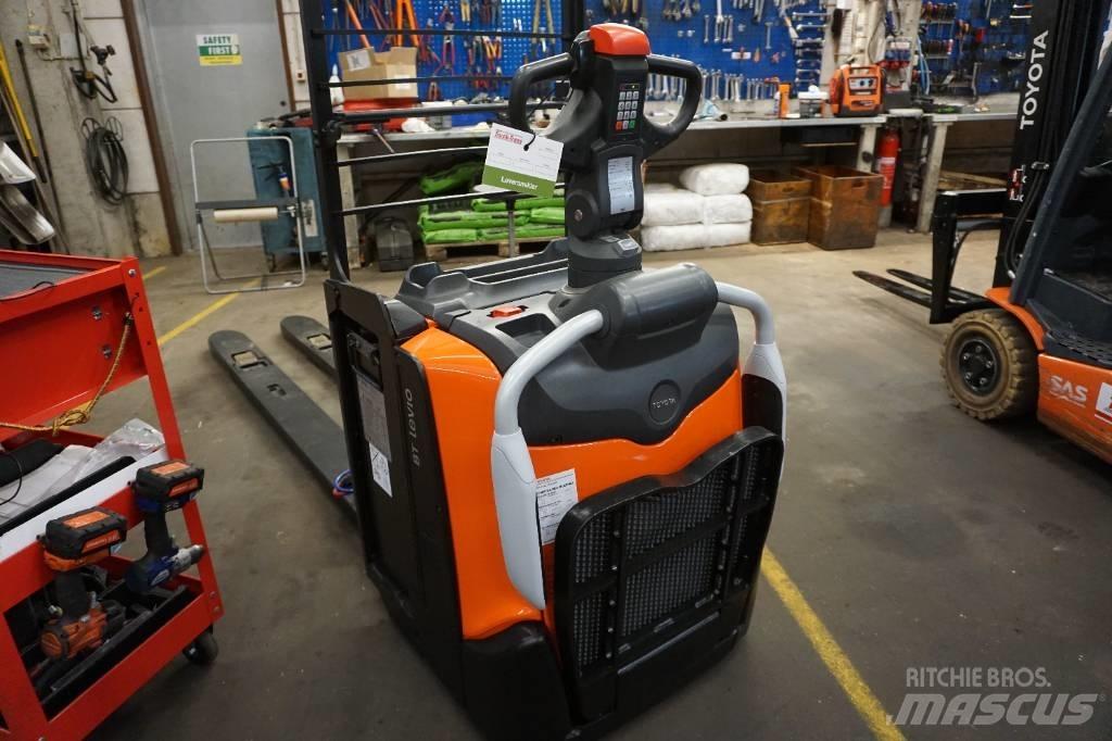Toyota LPE250 Low lifter with platform