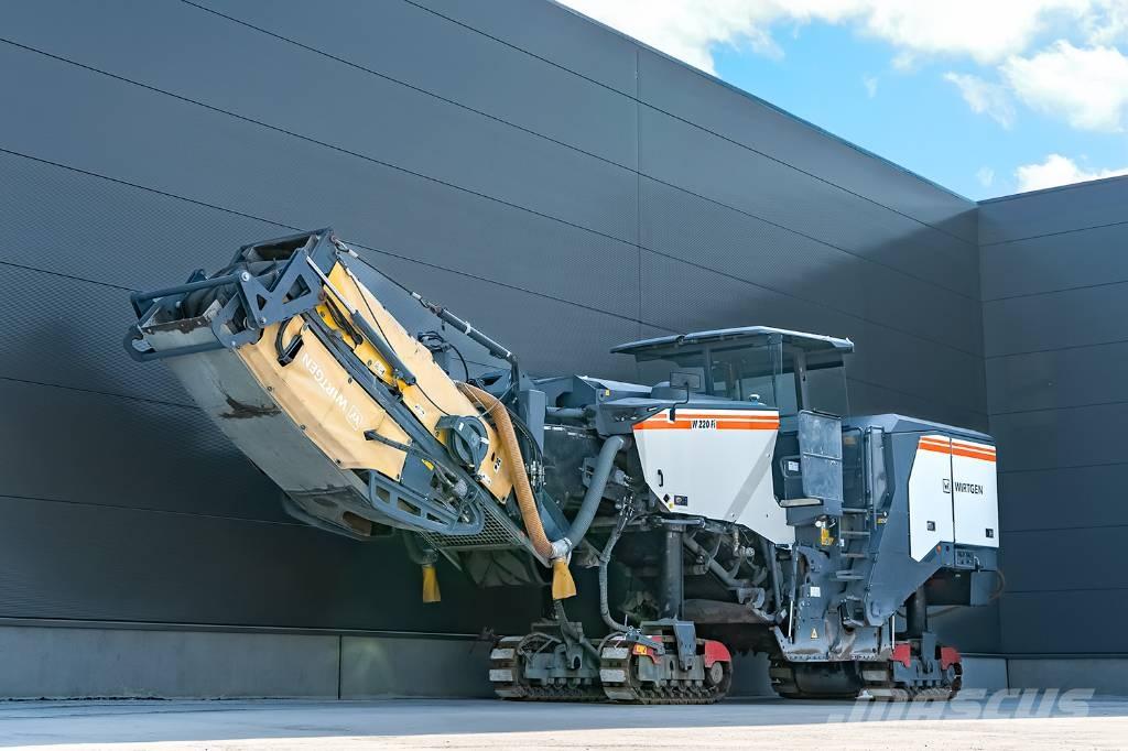 Wirtgen W 220 FI Asphalt cold milling machines