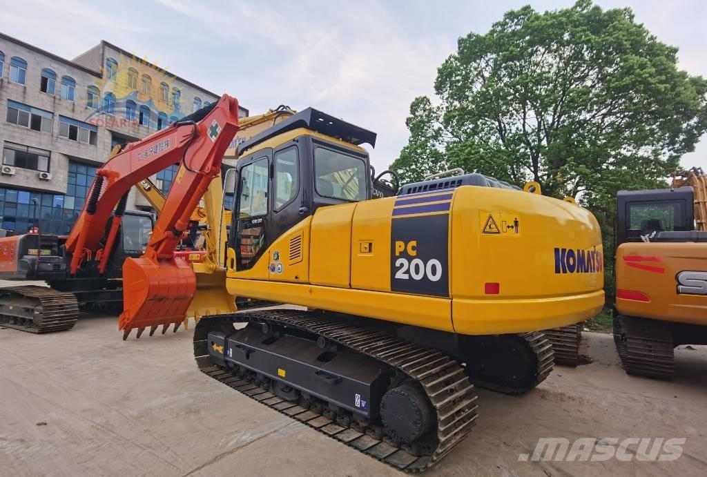 Komatsu PC 200-8 Crawler excavators