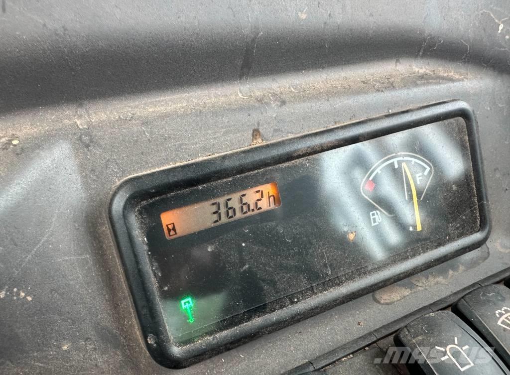 Volvo EC 27 D Mini excavators < 7t