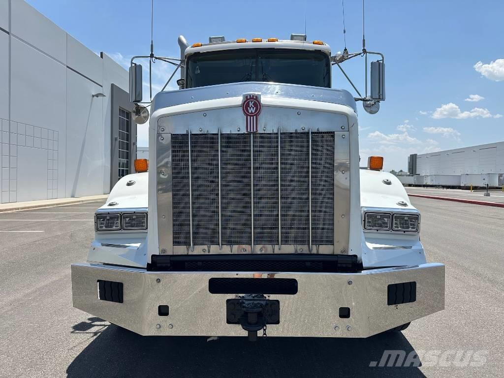 Kenworth T 800 Chassis Cab trucks