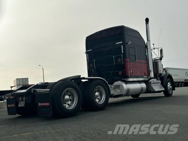 Kenworth W 900 B Truck Tractor Units